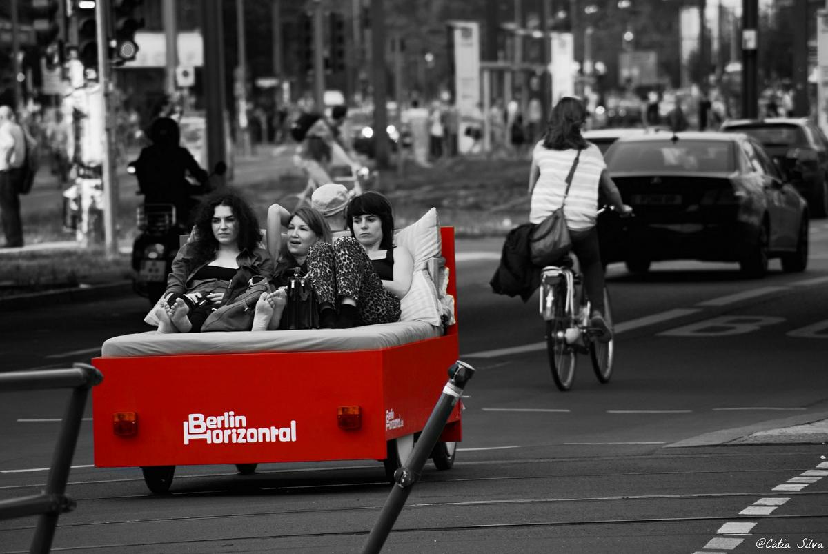 Berlin Black withe and red (1)