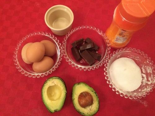Mise en place del Souffle de chocolate y aguacate