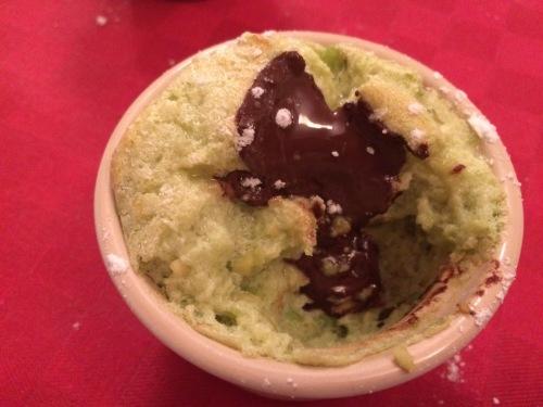 El chocolate fondant al abrir el souffle. Puro #pornfood