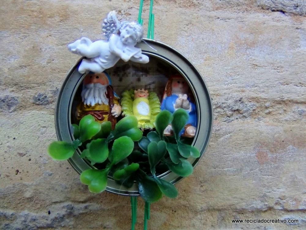 Belén Navideño en latas de atún recicladas (41)