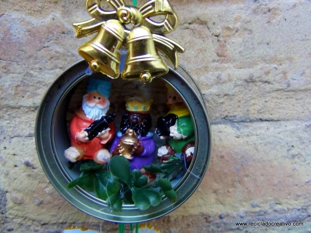 Belén Navideño en latas de atún recicladas (43)