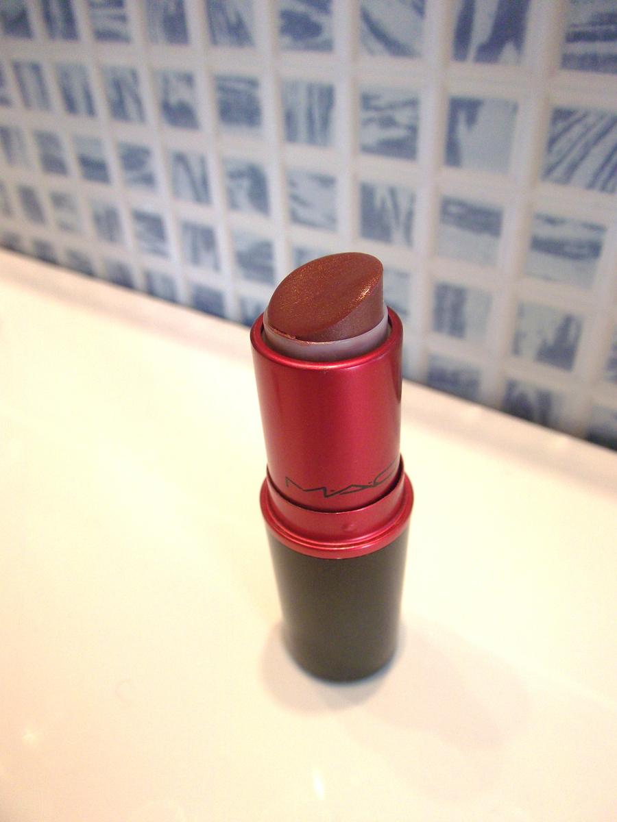 Mac Viva Glam VI