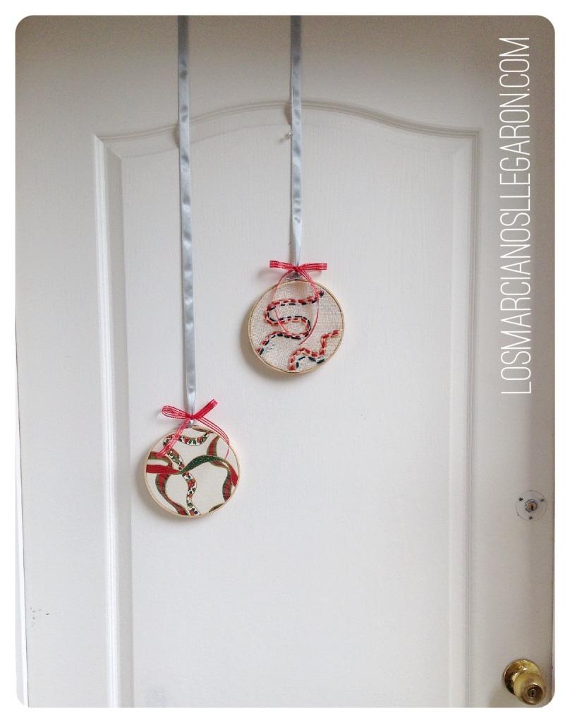 decoracion de puerta navideña