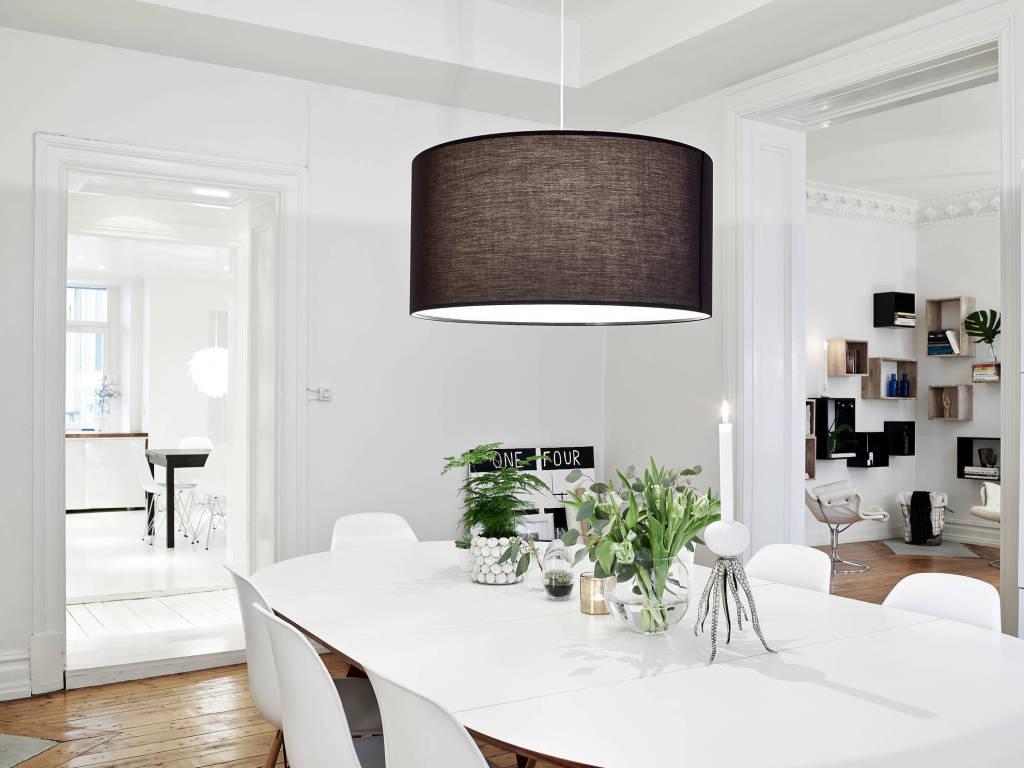 Un apartamento contemporáneo con toques Ikea.