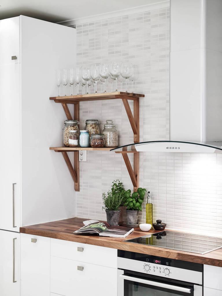 Un apartamento contemporáneo con toques Ikea.