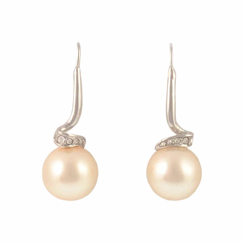 pendientes-de-perla-con-piedras-blancas