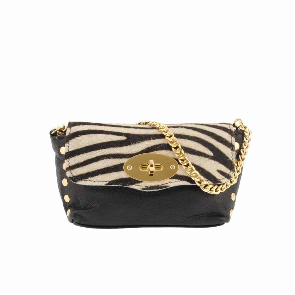 mini-bolso-piel-negra-con-pelo-cebra-en-solapa
