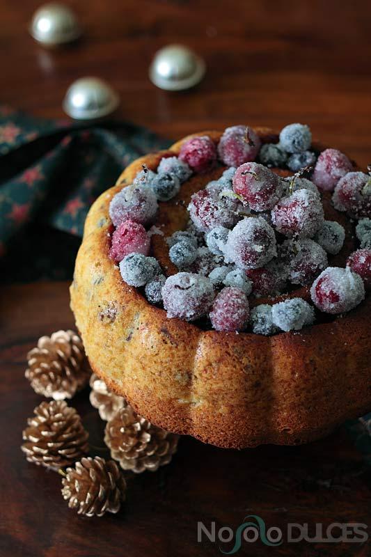 No solo dulces - bizcocho frutos rojos escarchados sin leche para navidad
