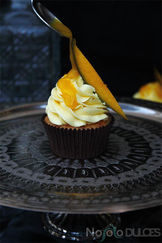 No solo dulces - Cupcakes de mango natural y vainilla
