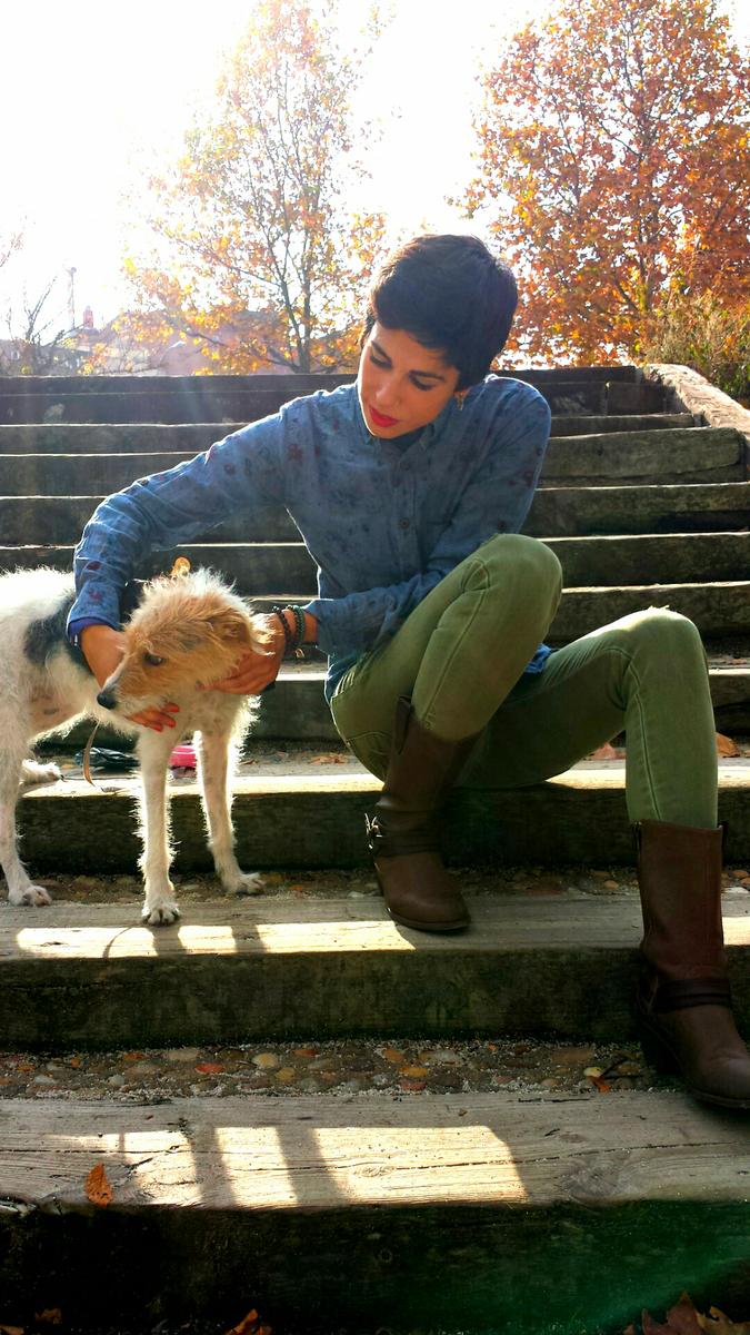 Paseando a Miss Abril