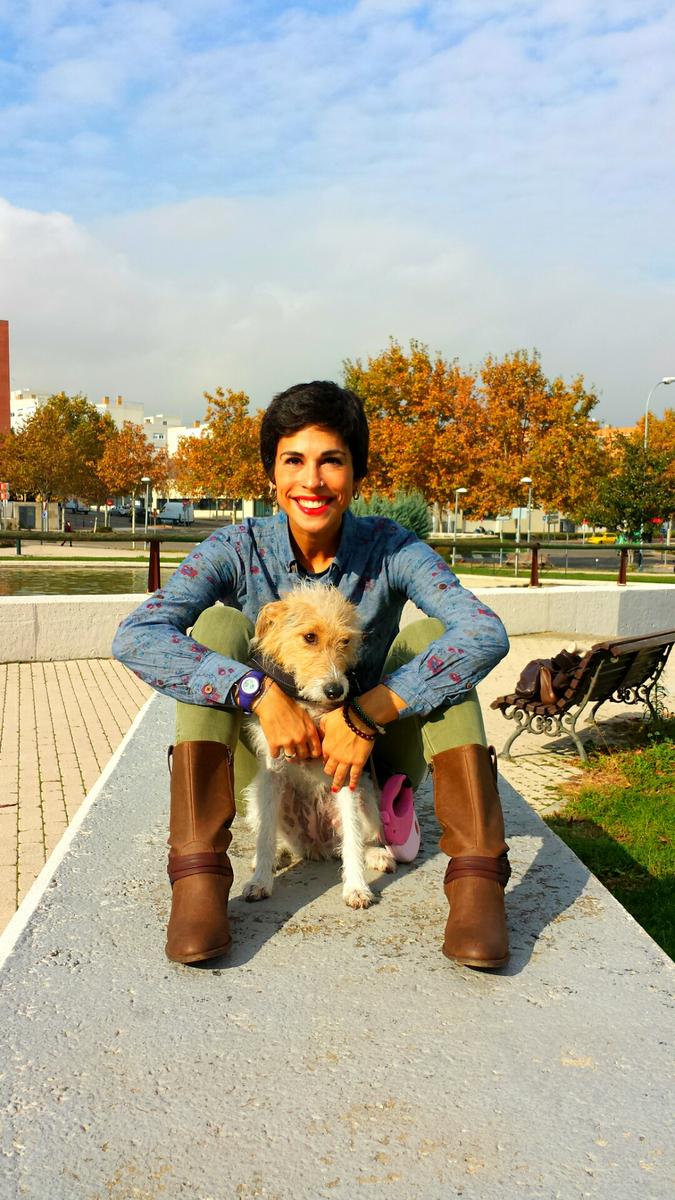 Paseando a Miss Abril