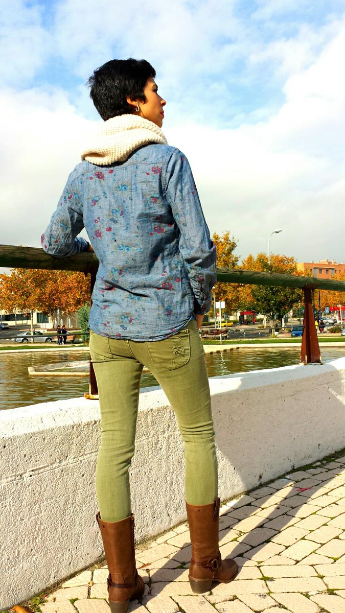 Paseando a Miss Abril