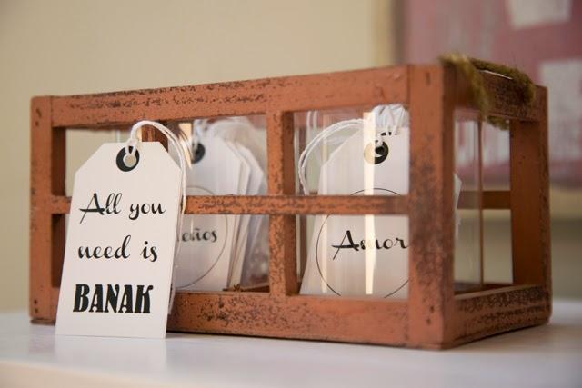 diy-un-arbol-de-navidad-de-estilo-nordico-etiquetas-personalizables