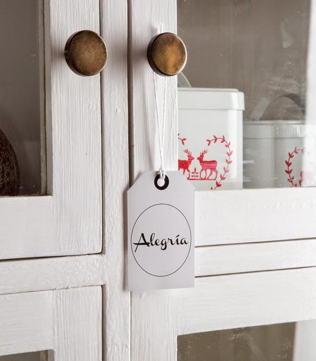 diy-un-arbol-de-navidad-de-estilo-nordico-etiquetas-personalizables