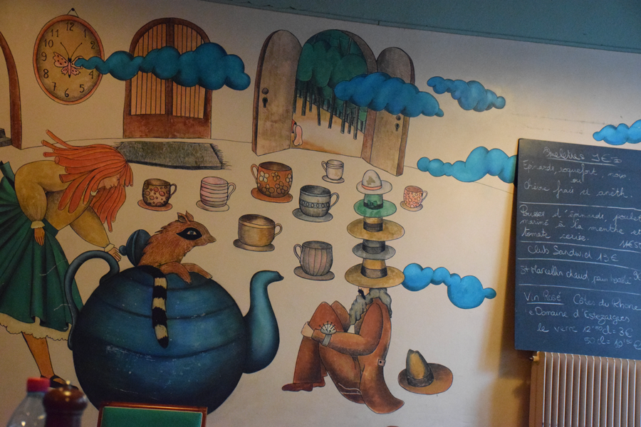 le-loir-dans-la-theiere-local-de-moda-paris