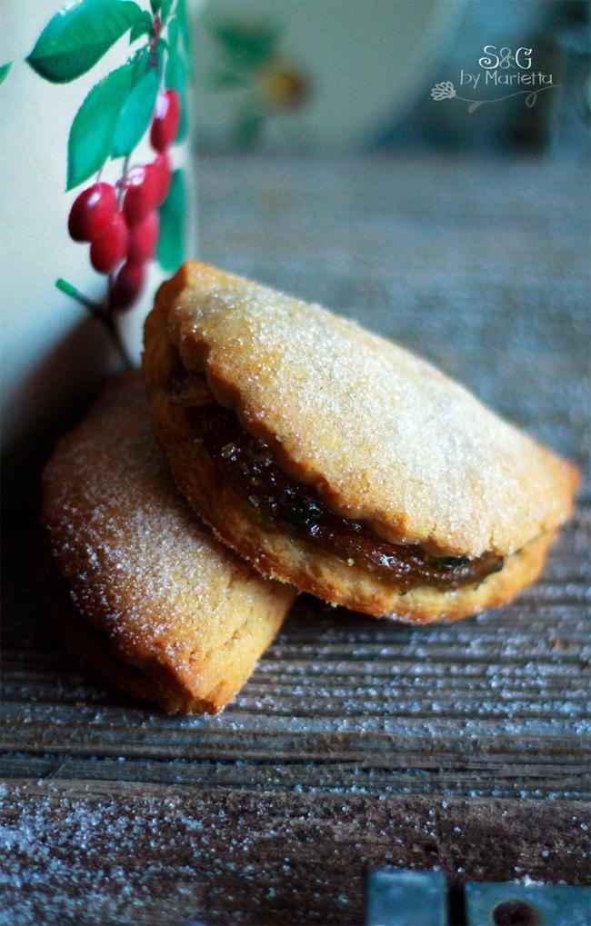Empanadillas navideñas Sweets & Gifts by Marietta, Recetas con cabello de ángel, fruta confitada, postres navideños, Recetas de Navidad, Postre murciano