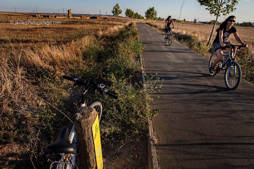 Vía Verde del Esla, entre Castrofuerte y Valencia de Don Juan. León. Castilla y León. España © Javier Prieto Gallego;