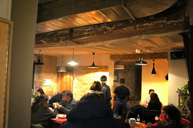 decoración estilo industrial restaurante