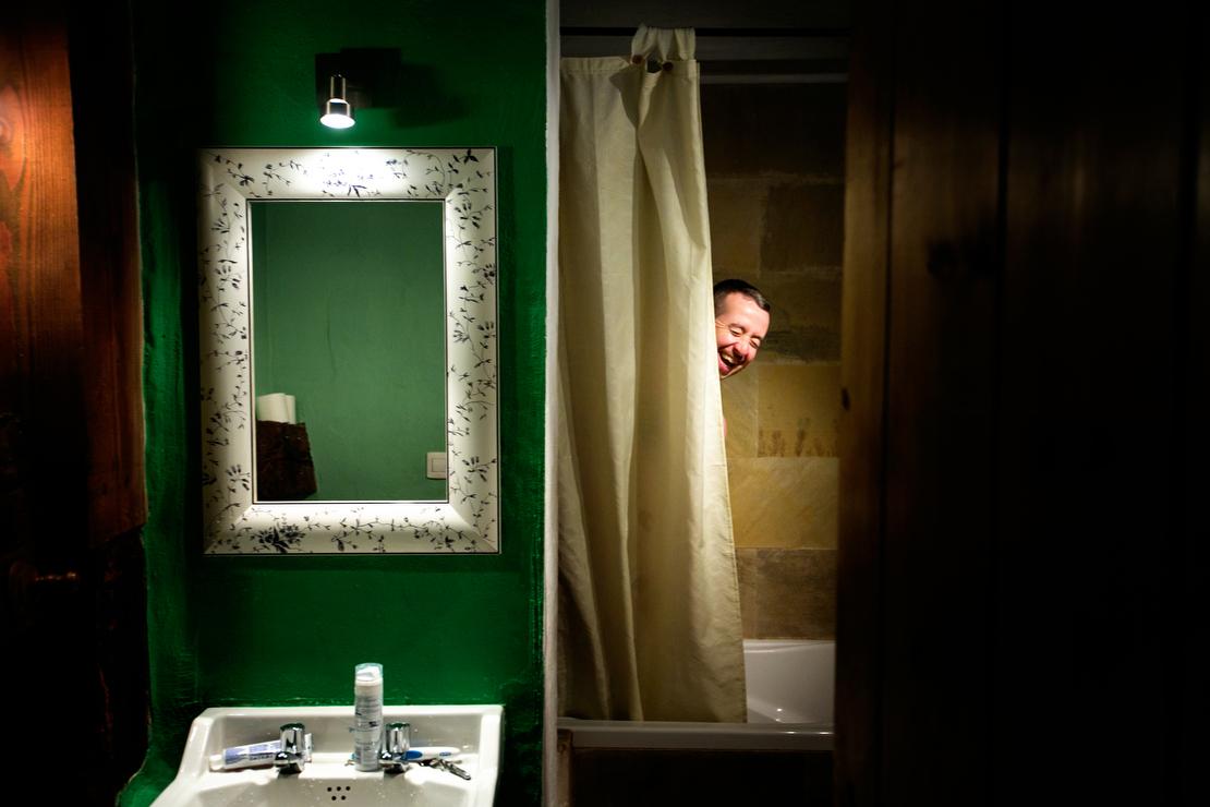 destination-wedding-basque-country-0005-bed4