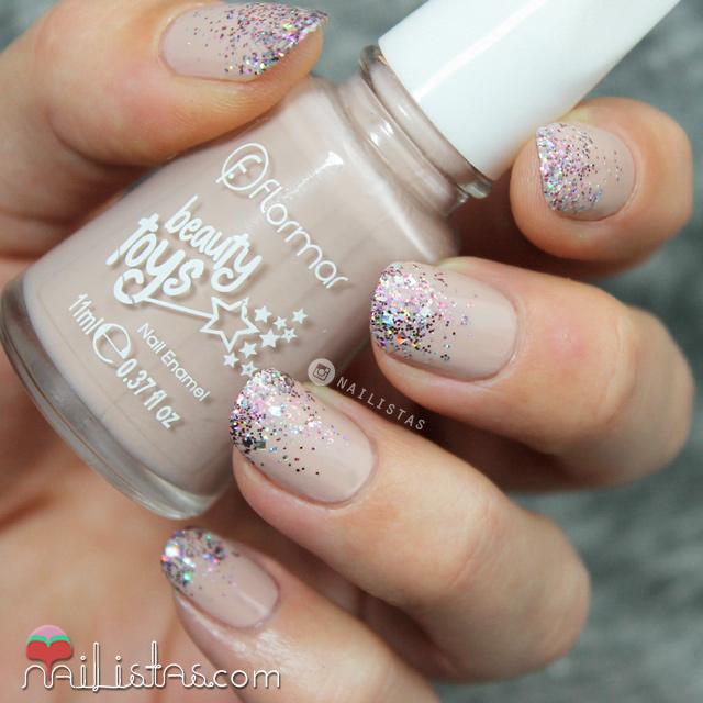 Ideas para decorar uñas Nochevieja