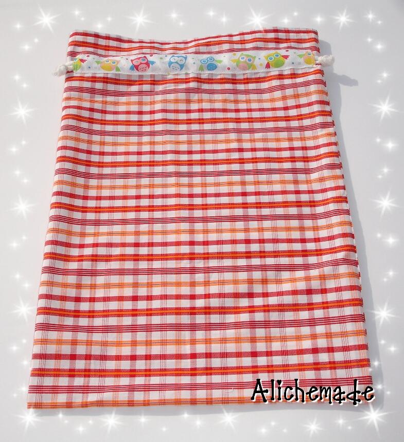 Parte posterior de la bolsita. 