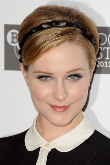 Corte pixie con diadema