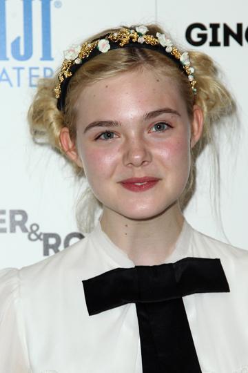 Recogido casual improvisado con diadema