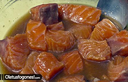 brochetas-salmon-pina-como1