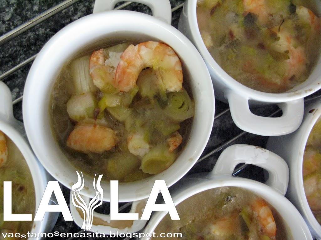 Cazuelitas de puerro con langostinos