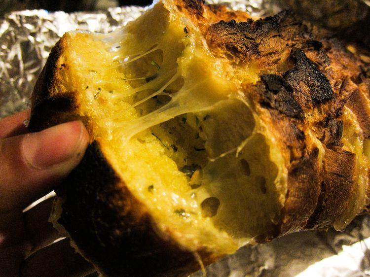 pan-de-ajo-con-queso-