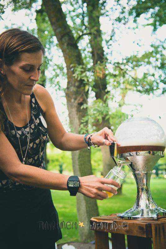 colores-de-boda-13-puesto-cerveza-cajas-antiguas