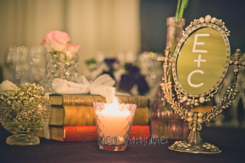 colores-de-boda-61-centro-mesa-libros-espejos