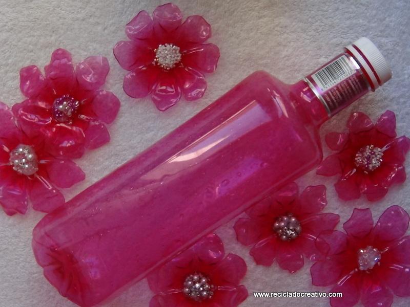 cómo hacer una flor con una botella de plástico verde y una plancha de ropa