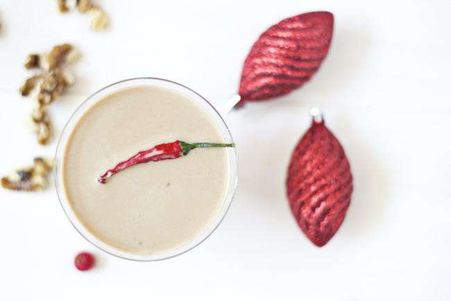 coctel de nueces y sake japones horizontal Cóctel de nueces y sake japonés ¡Feliz 2015!