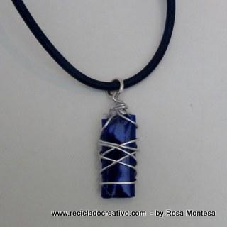 Bisutería realizada con botellas de plástico recicladas. Collares, pendientes, colgantes. Jewelry made out of recycled plastic bottles Reciclado Creativo by Rosa Montesa