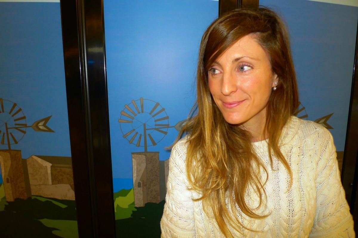 to the airport livelovepolly by paula casielles 5