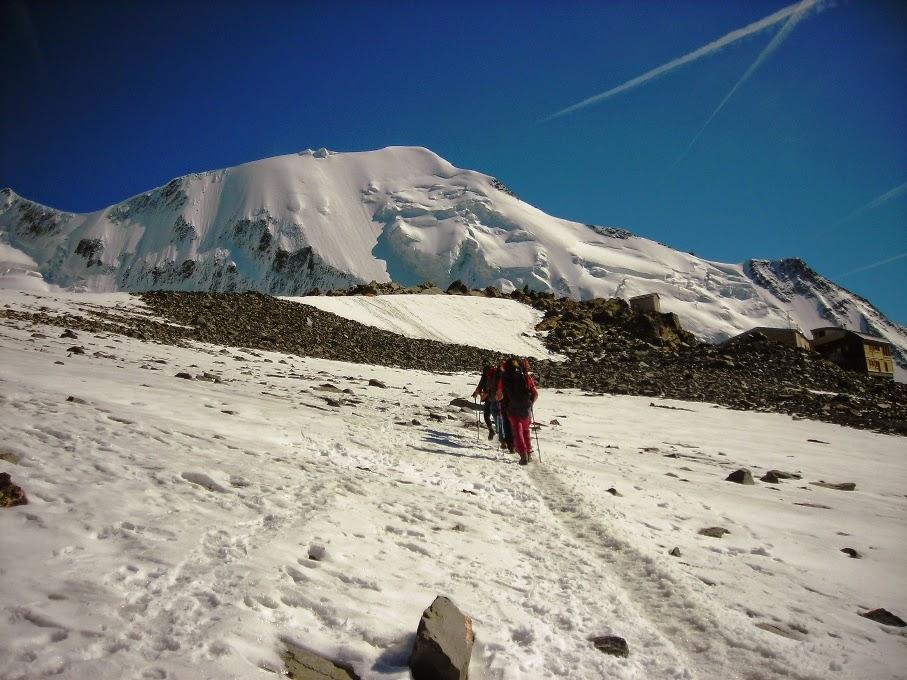 Llegando-al-refugio-Tête-Rousse-por-la-via-Goûter