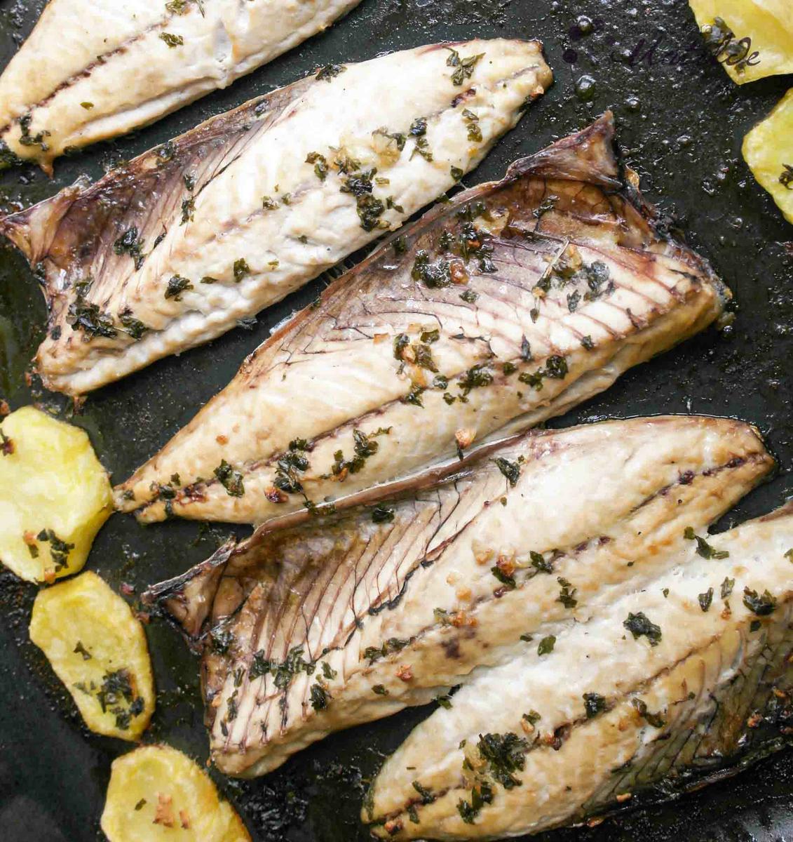 Xarda o caballa al horno 