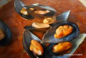 Mejillones-con-salsa-de-tomate 7