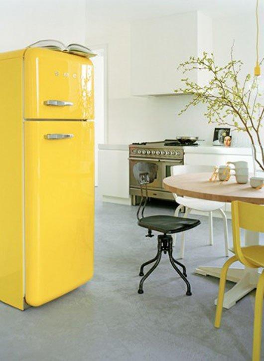 Smeg amarillo