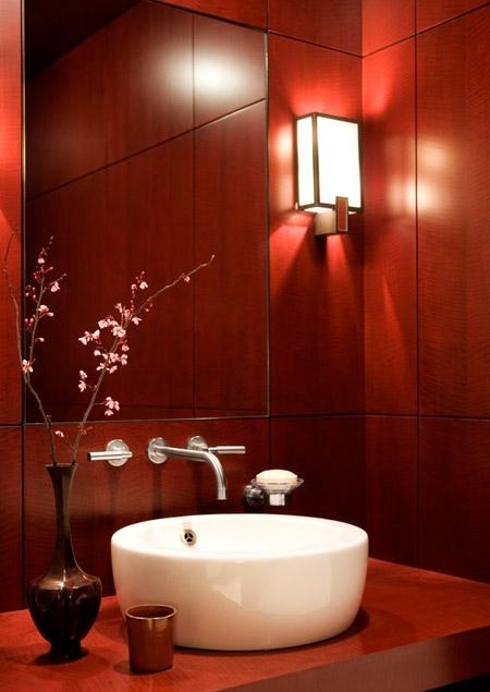 08-hbx-maple-red-bathroom-0710-lgn-42644249