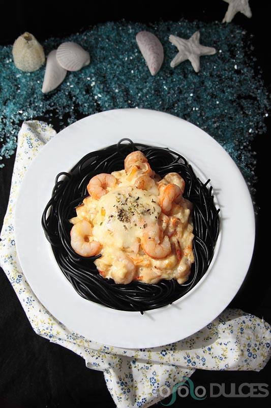 No solo dulces - Receta express Espaguetis negros con salsa dulce de gambas