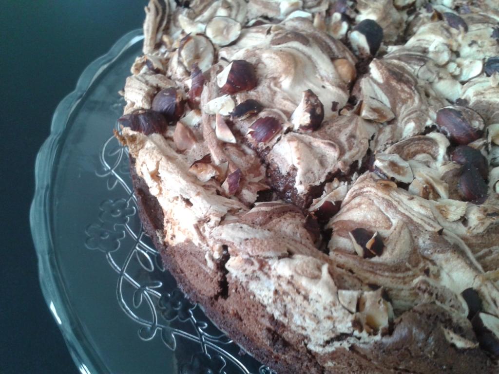 Gâteau chocolat noisettes merengué