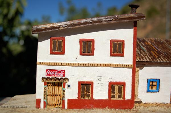 casas con pallets, madera reciclada, artesania, hand made, recycled wood copia5