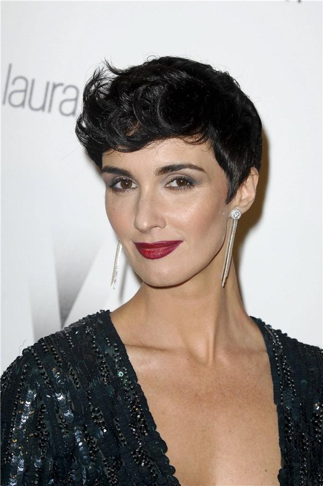 Paz Vega pelo corto moreno Globos de oro 2015