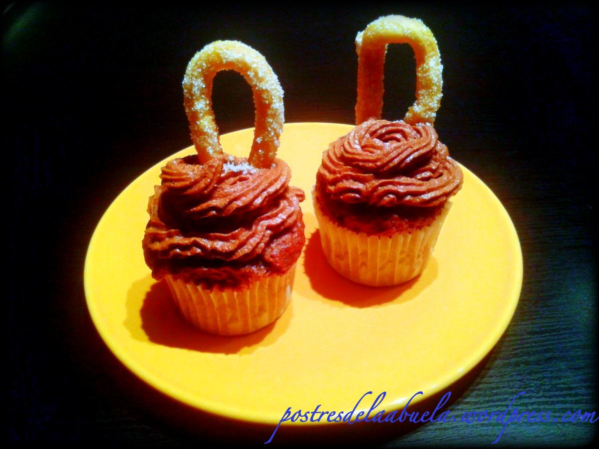 cupcakes de chocolate con churros