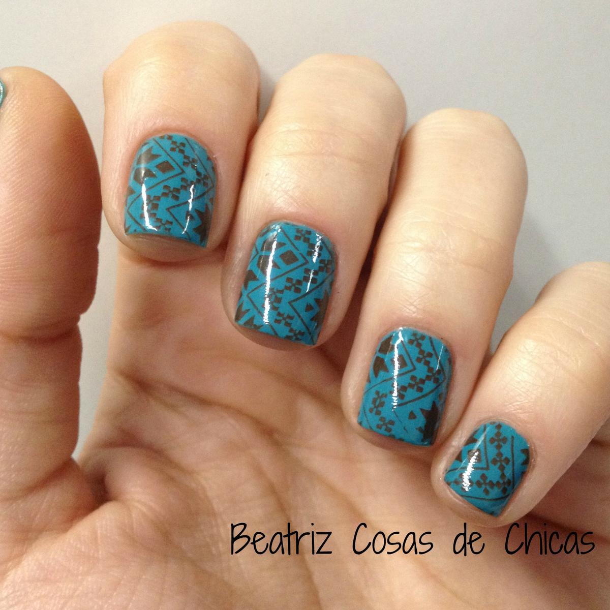 5. Ros3s Cosmetics y Konad