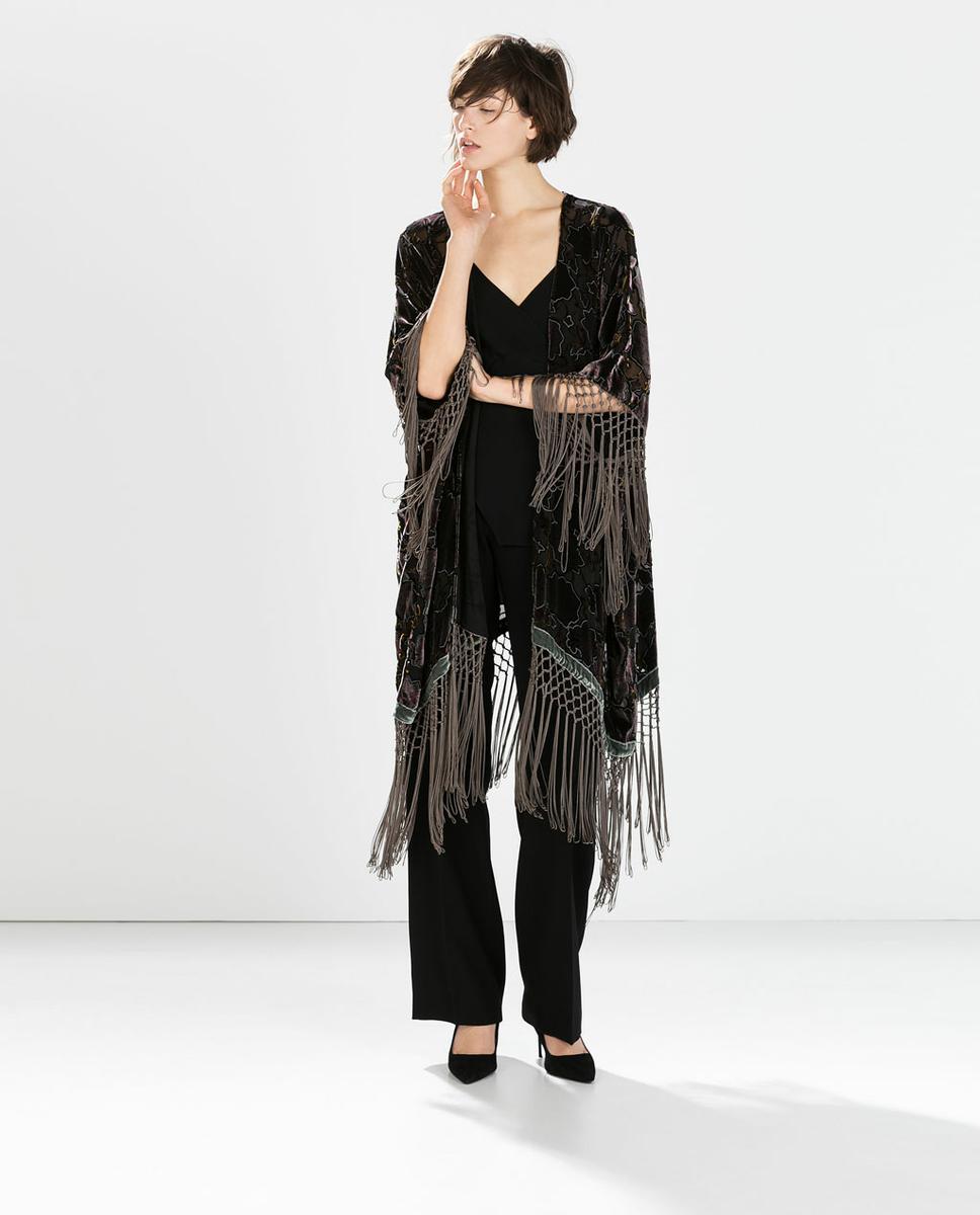 Kimono en rebajas de ZARA