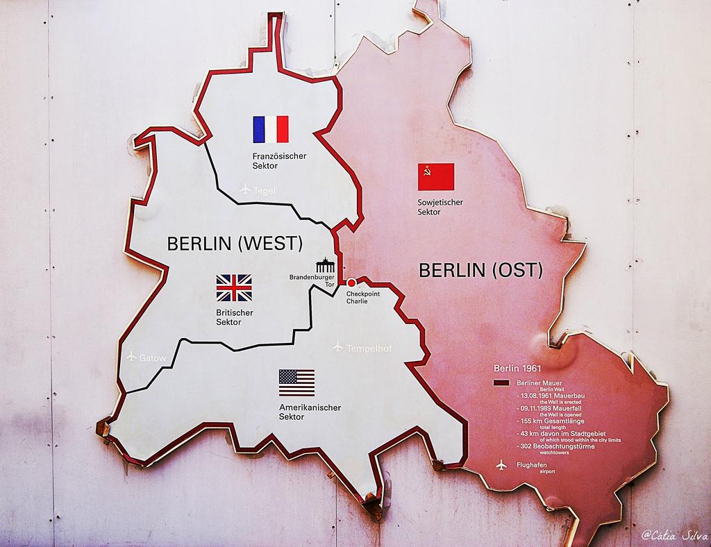 Around Berlin (11) Checkpoint Charlie