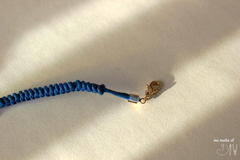 cierre pulsera con celo